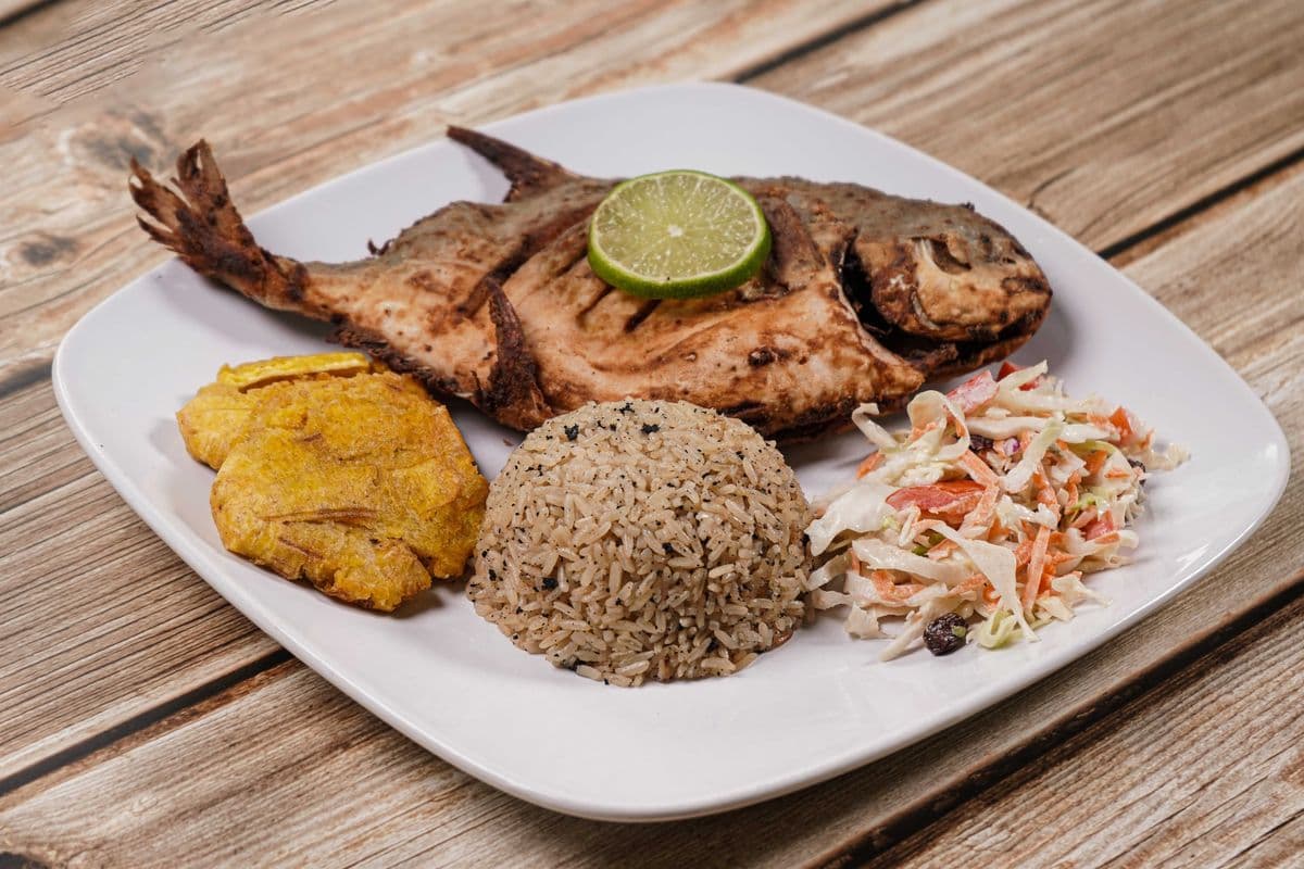 Fried Golden Pampano Fish-Pescado frito