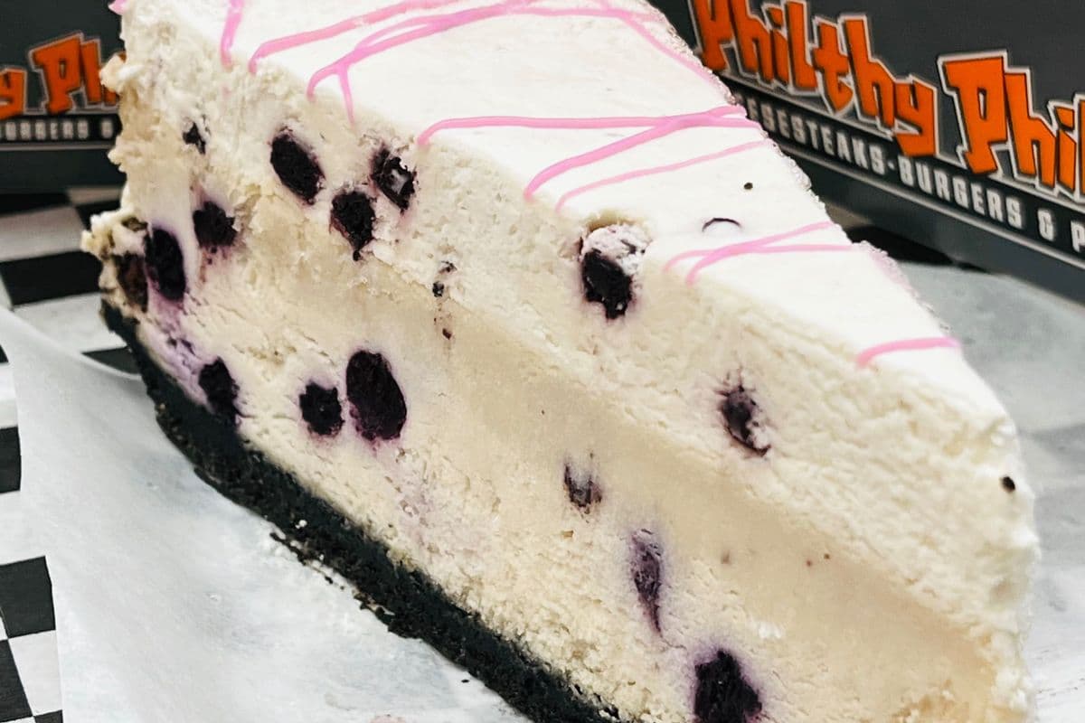White Chocolate Blueberry Cheesecake