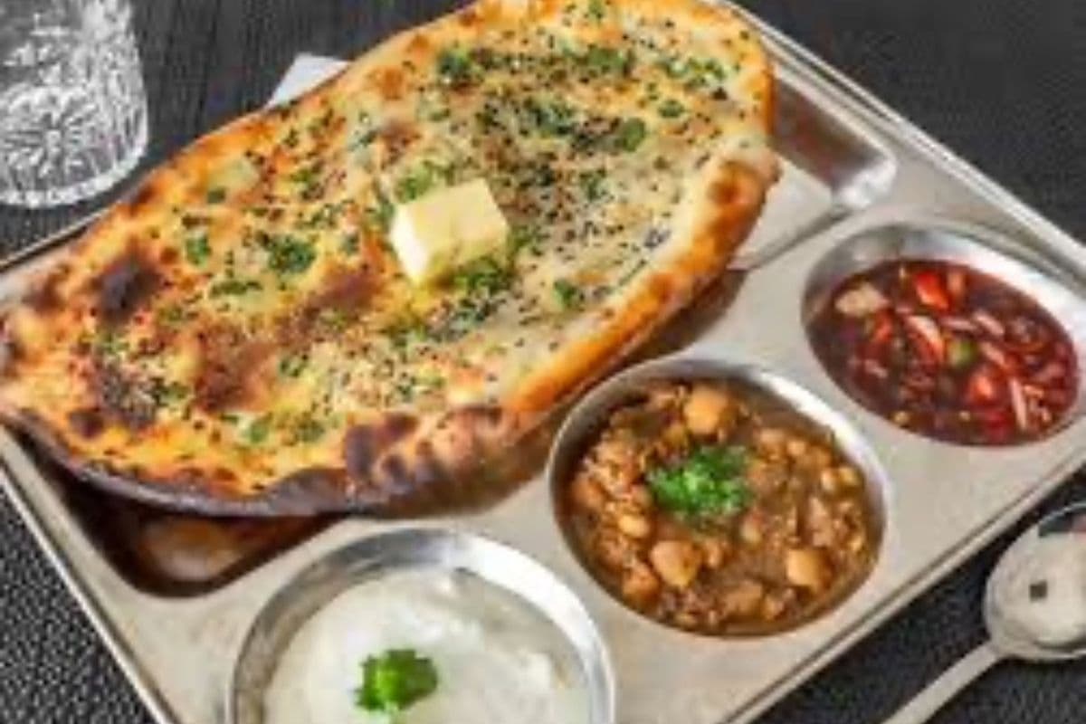 Special Amritsari Kulcha
