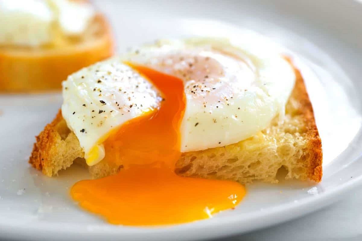 Poached Eggs / Indian Style Half Fry Egg