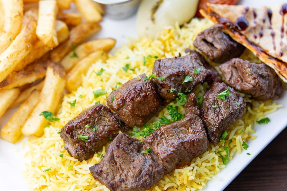 Shish kebab platter 1 Platter (4-6 ppl) (12 skwrs of lean top srln)