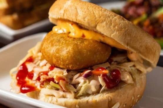 Salad Burger - Aloo Tikki