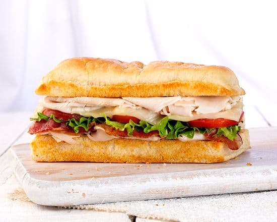 The Earl's Club Sandwich (730 Cal)