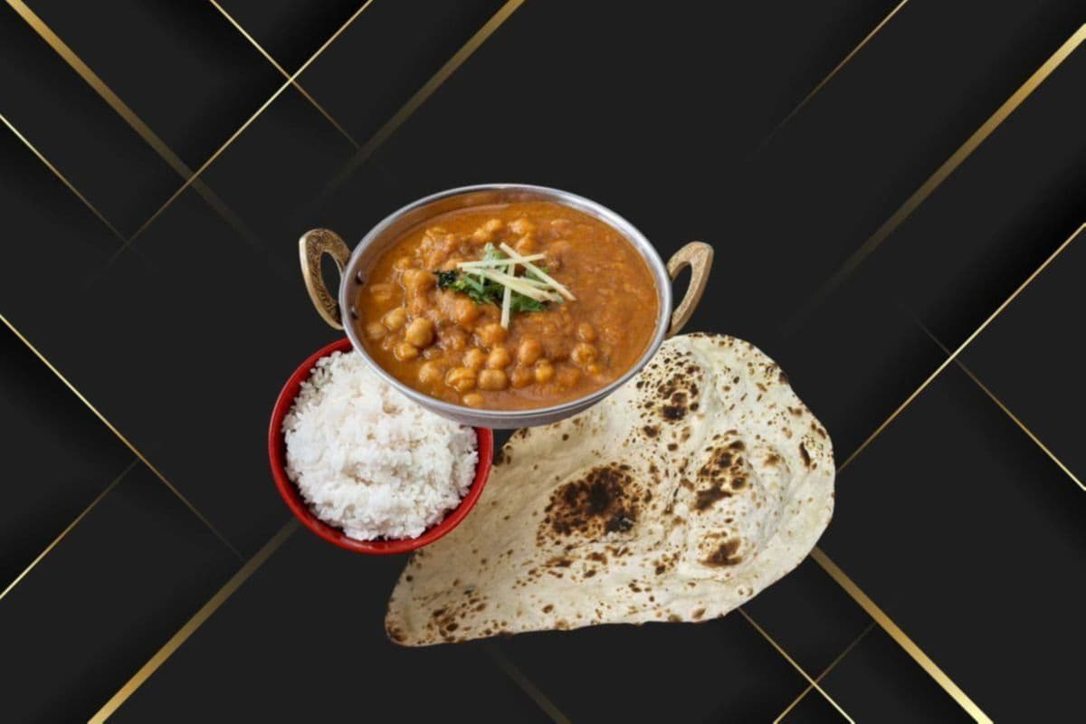Chana Masala, Rice, and One Naan