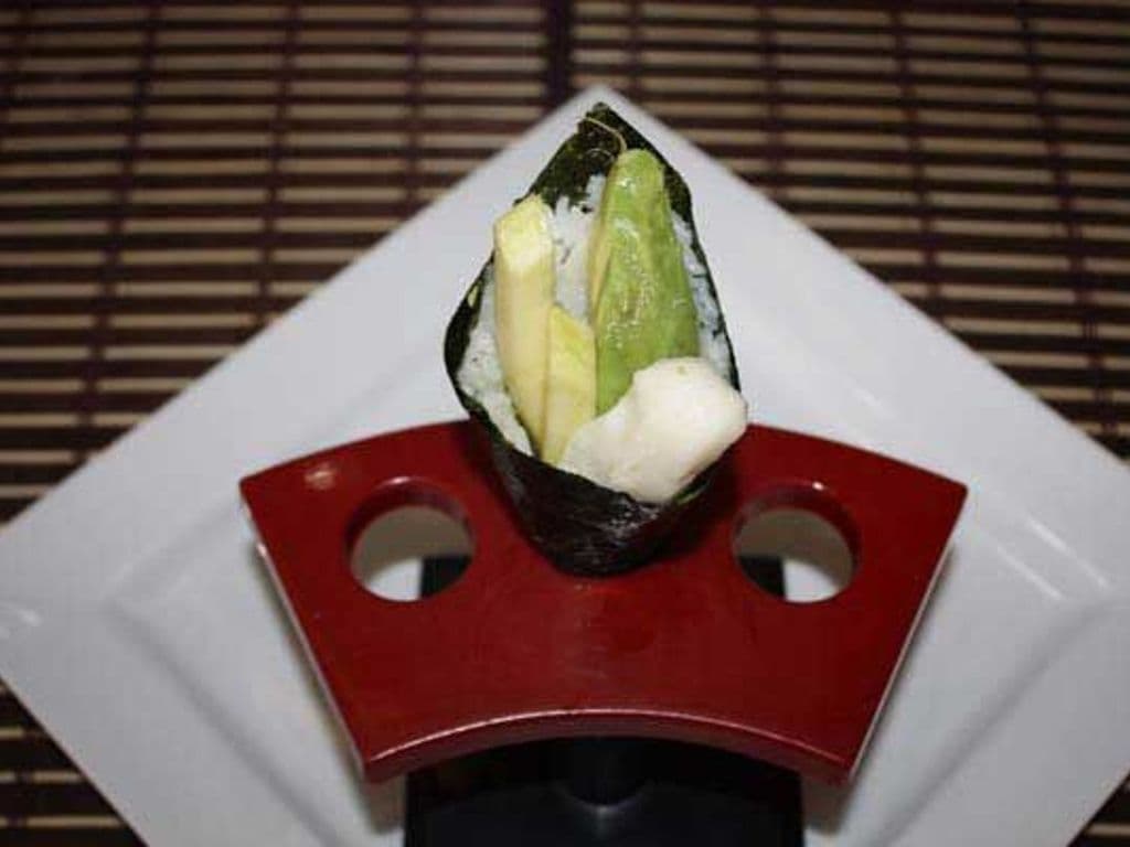 Escolar Fish Mango Avocado Hand Roll (1pc)
