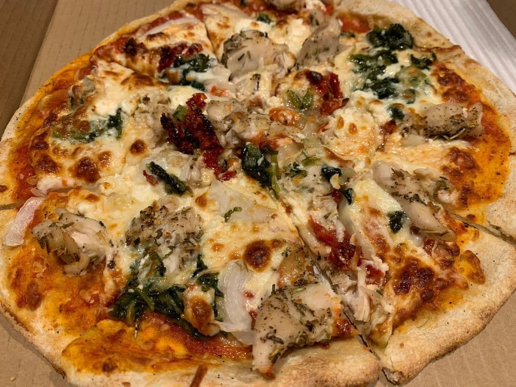 8. SPINACI POLLO PIZZA