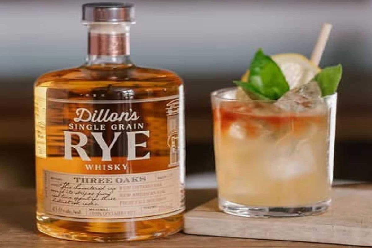 DILLON'S RYE WHISKY (1 x 750 ML)