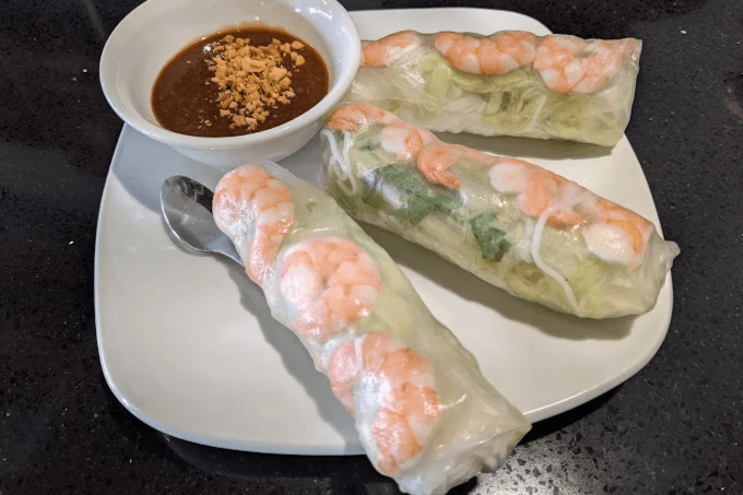 A1. Goi Cuon (3 pcs)