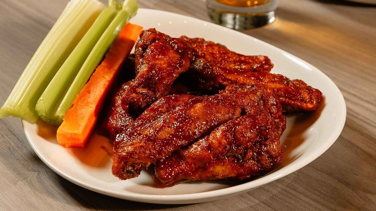 1lbs wings & veg