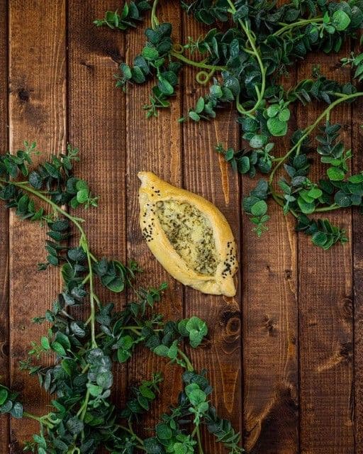 Cheese with Mint Fatayer Pie (Large)