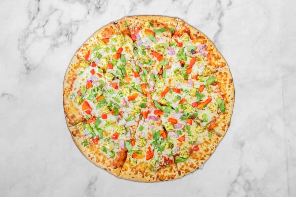 Tandoori Paneer Pizza (Medium)
