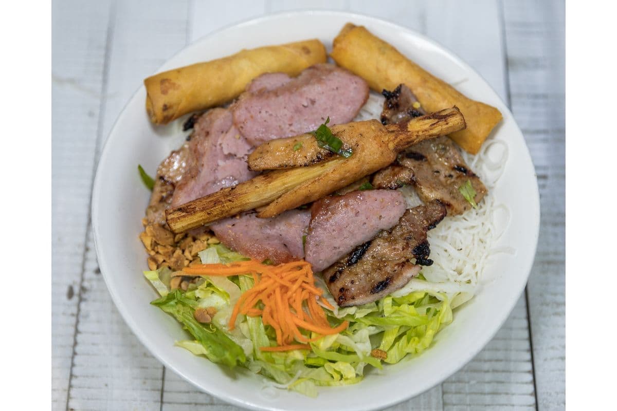 16. Four Colours Vermicelli Bowl