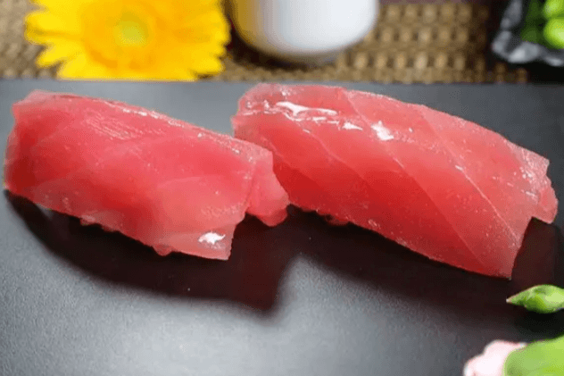 Maguro Sushi (2 Pieces)