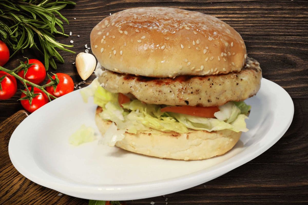 Homemade Chicken Burger (8 oz)