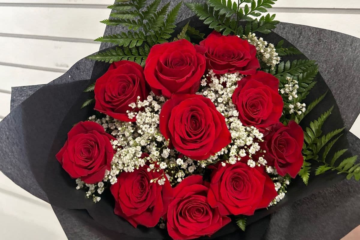 12 roses hand tied