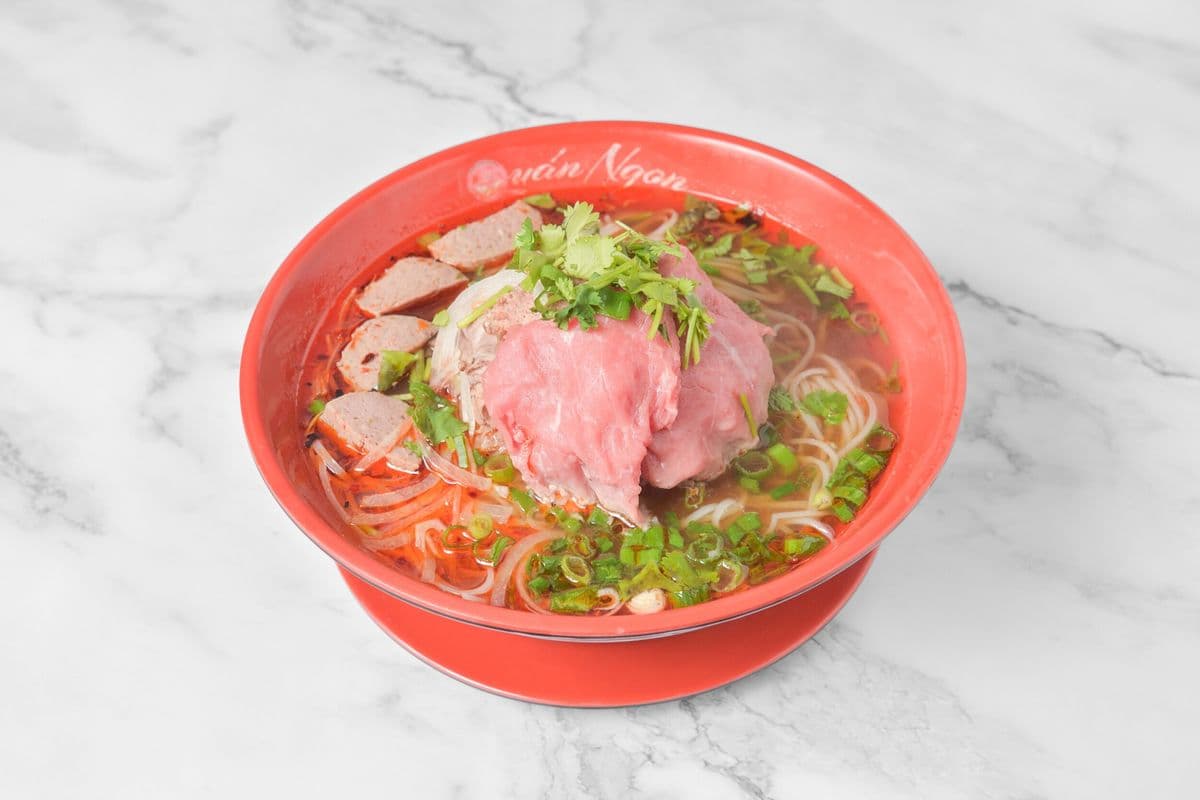 B5. Pho Sate Special Beef Noodle Soup