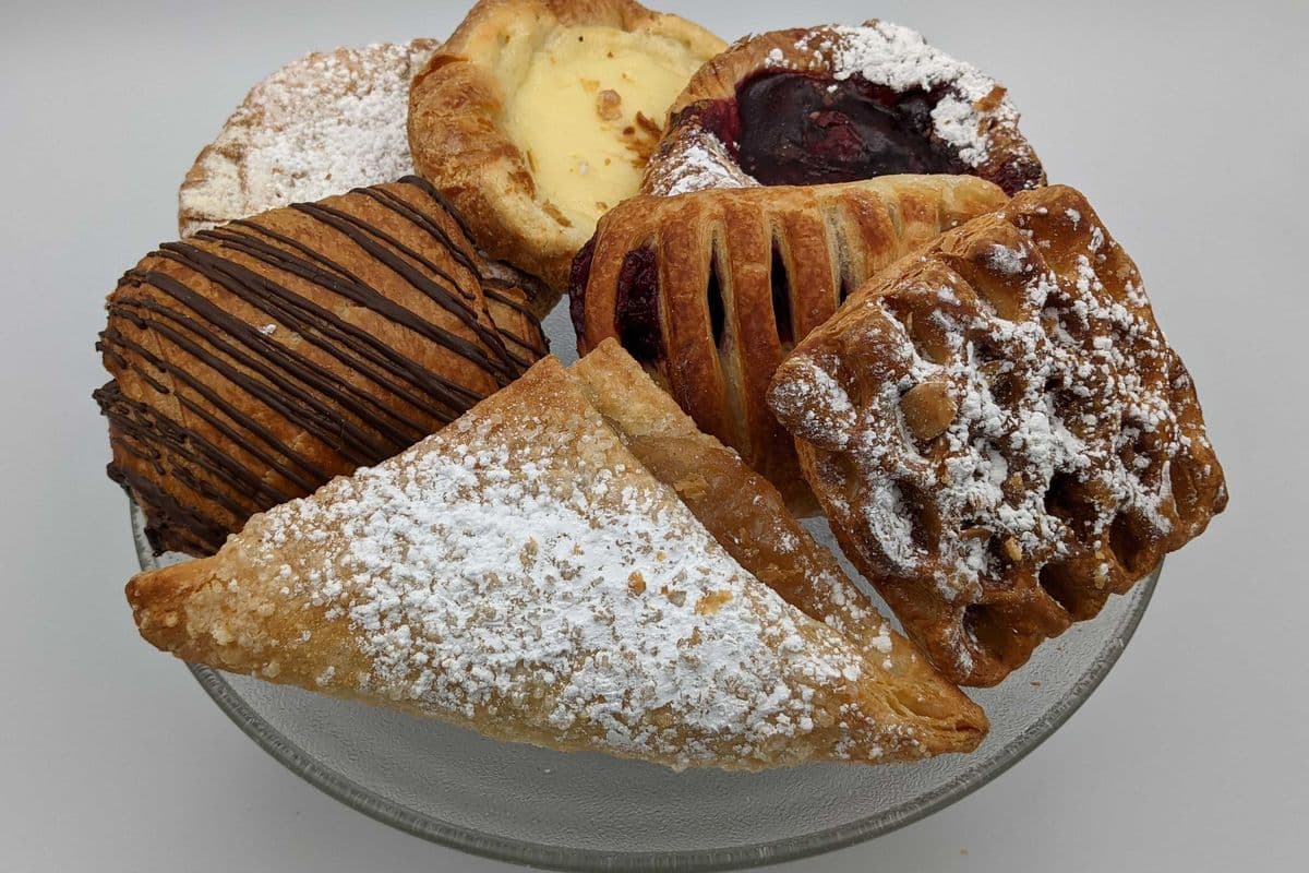 Boîte de 6 pâtisseries / Box of 6 Pastries