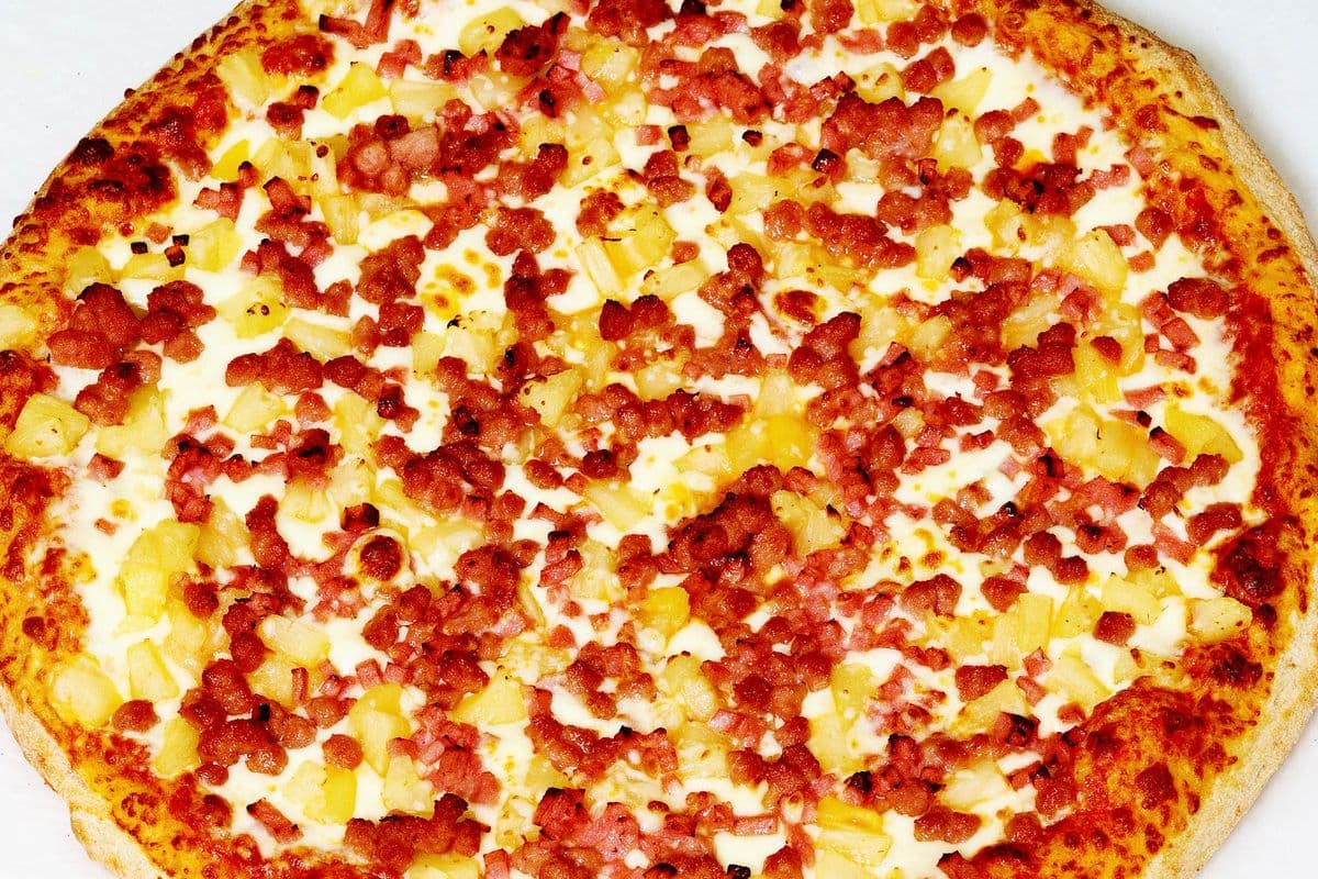 12" Medium Hawaiian Pizza