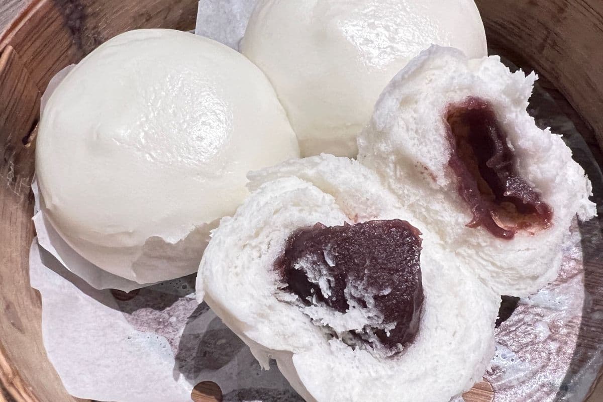19. Red Bean Bun (3 pcs )