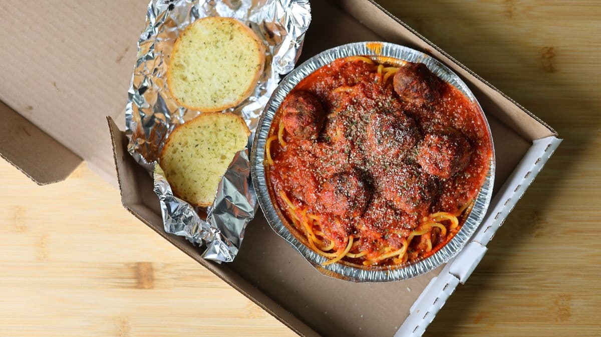 Spaghetti & Meatballs