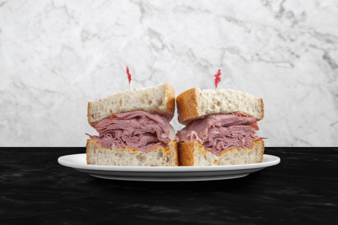 Regular Smith's Corned Beef Sandwich + side