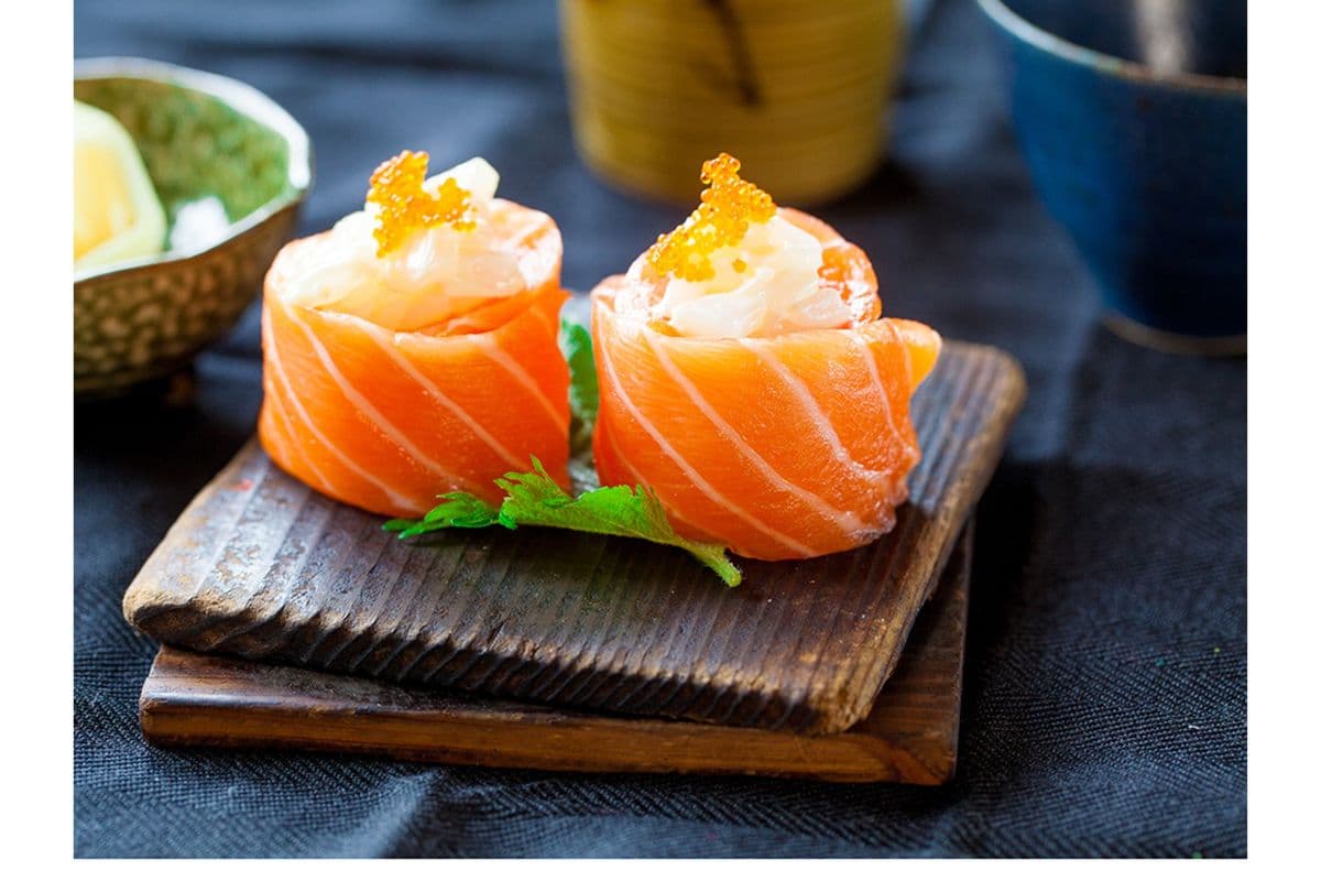 Salmon Roses Sushi (2pcs)