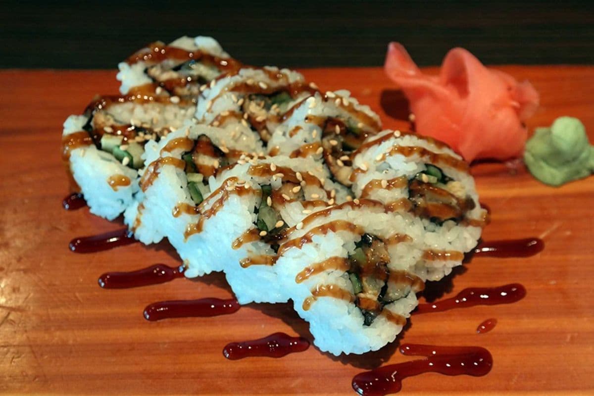 17. Unagi Roll (8 pcs)