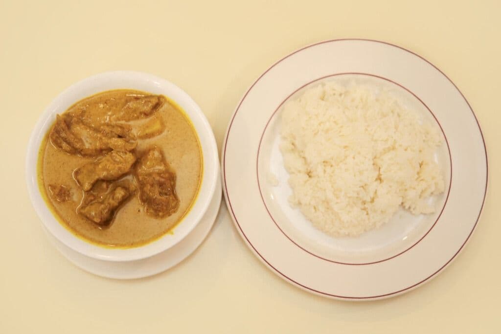 Beef Brisket Curry with Rice (咖哩牛腩飯)