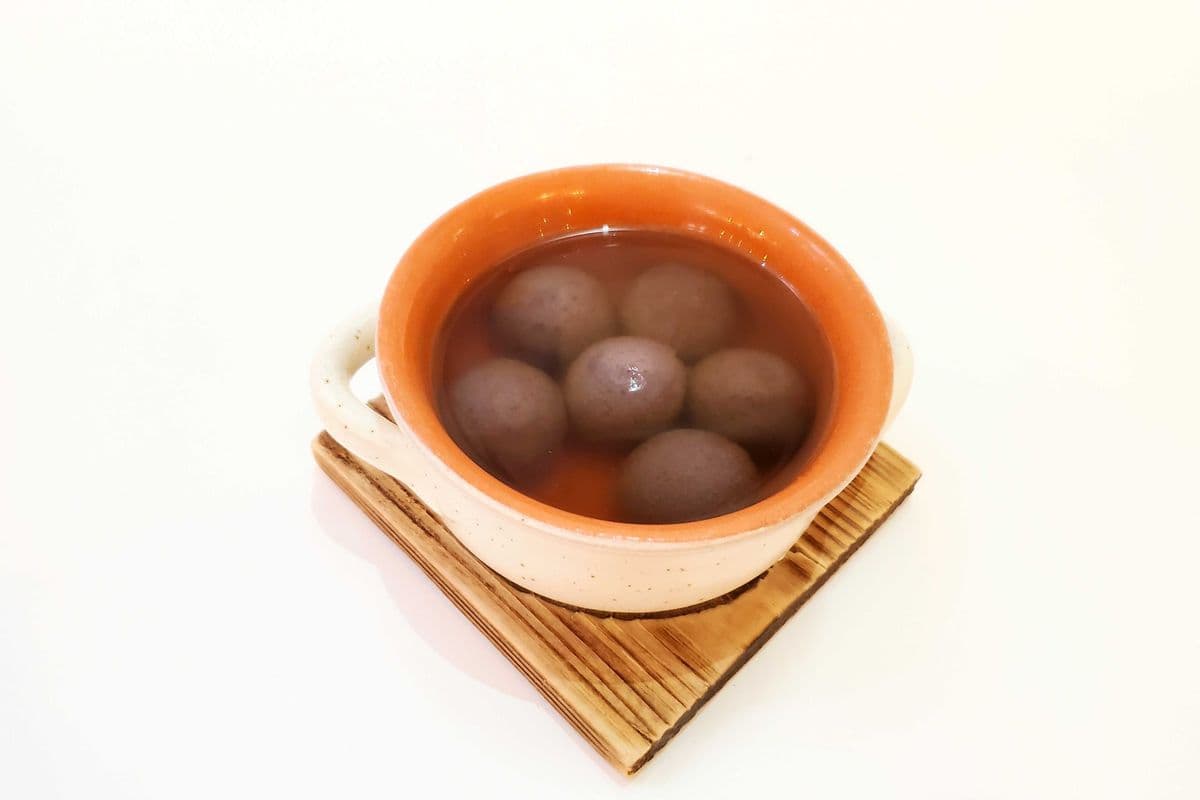 Black Glutinous Sesame Sticky Rice Ball (6 pcs)