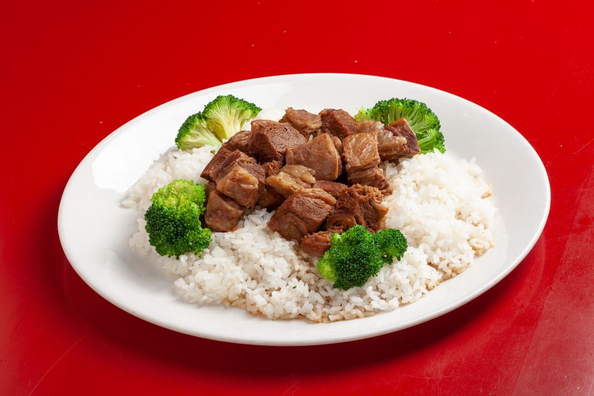 R1. Beef Brisket Rice Bowl