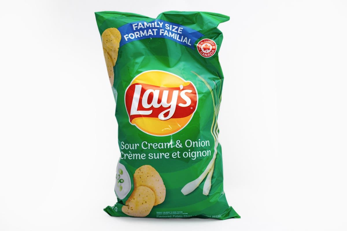 Lay's Sour Cream & Onion (235 g)