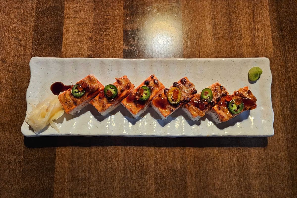 Salmon Aburi