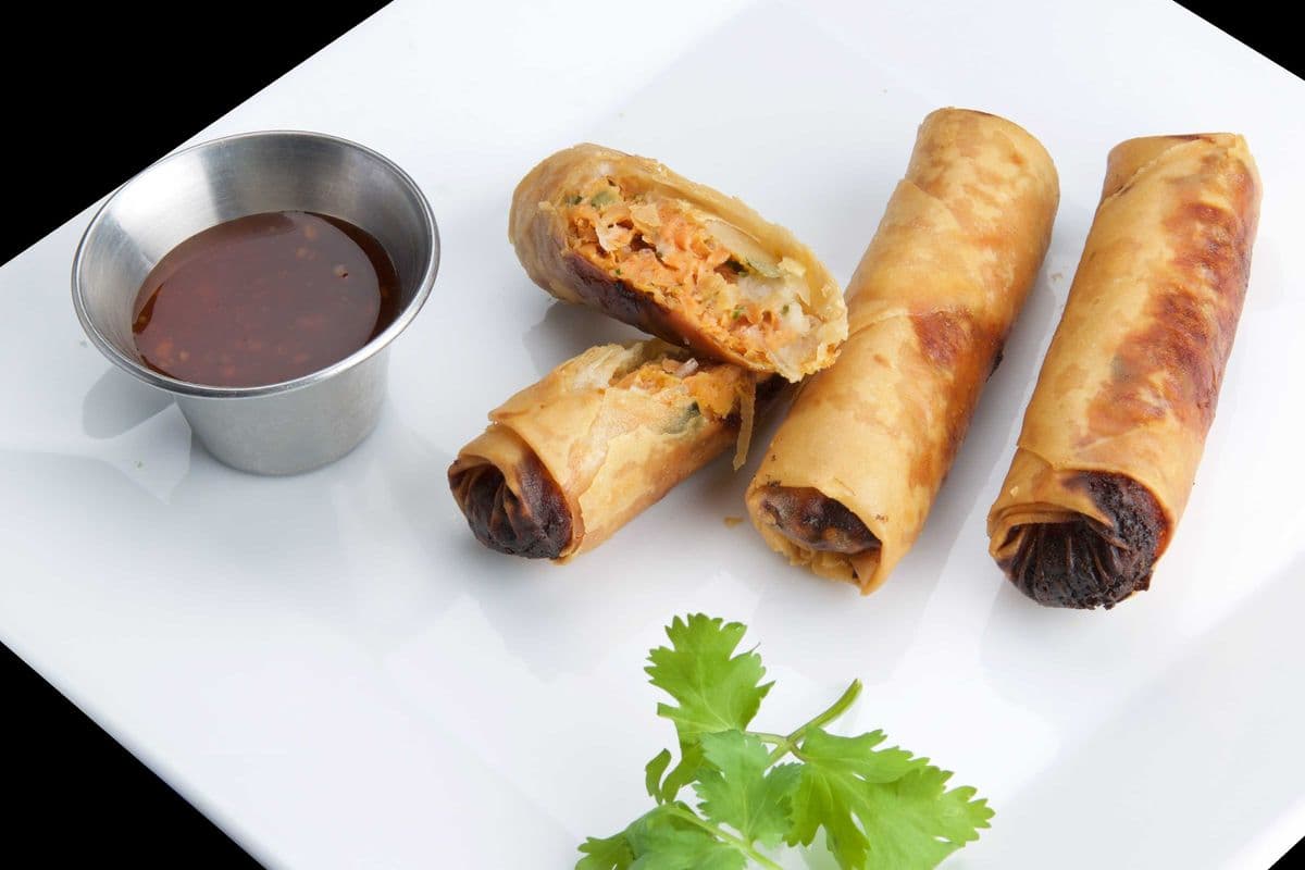 Chicken Spring Rolls (2 pcs)