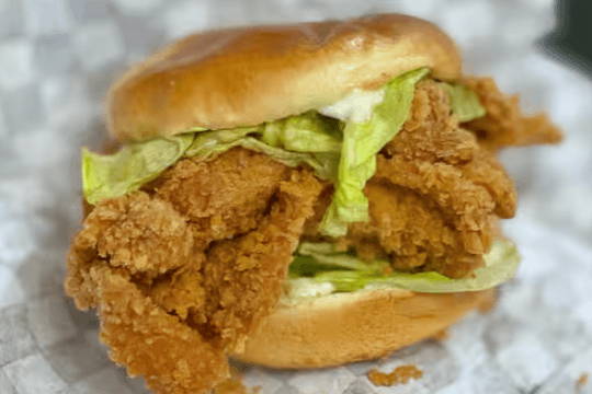 Spicy Chicken Burger 劲脆鸡腿堡