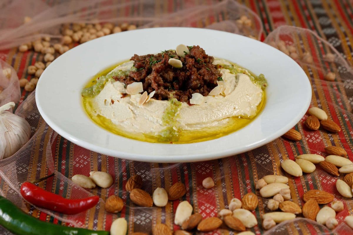 Hummus Royale