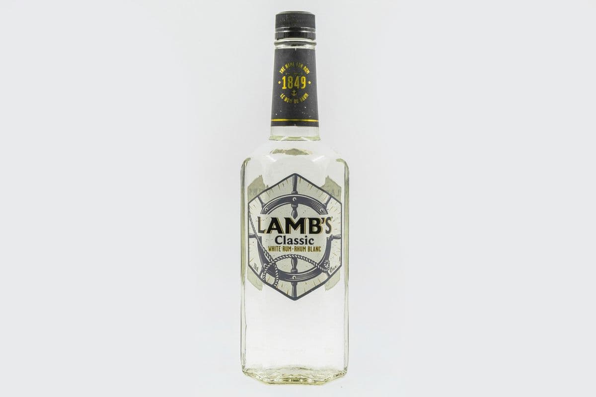 Lambs White Rum (1 x 750 ml)