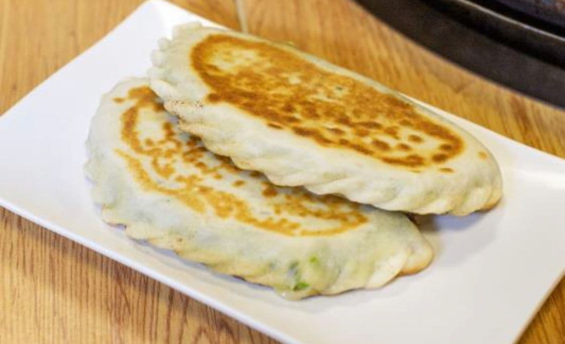Chive POCKETS (2 Pcs) 韭菜盒子