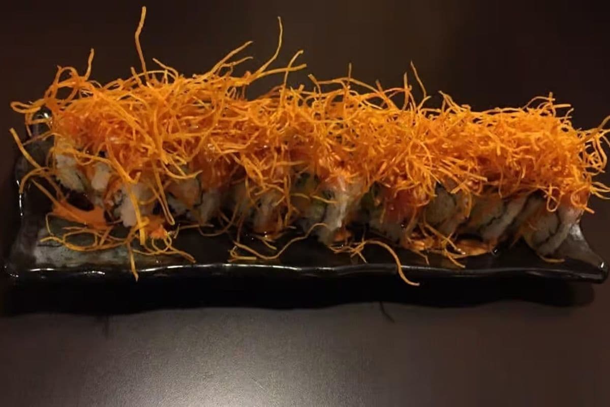 S12. Awesome Roll (8 pcs)