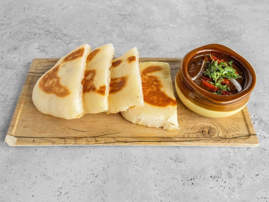 Chana Kulcha Thali