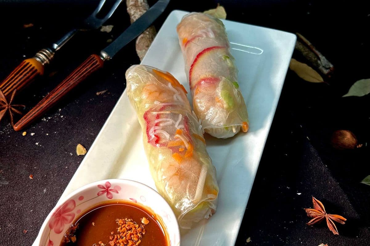 3. Shrimp and Pork Fresh Roll (2 pcs)