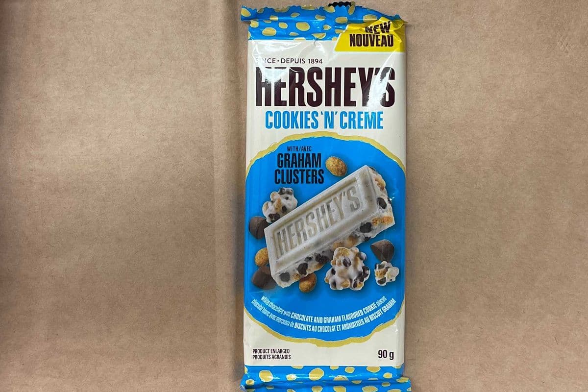 Hershey's Cookies N' Creme Graham Clusters (King Size - 90g)
