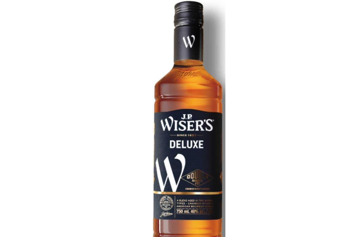 JP Wisers Deluxe (1 x 750ml)