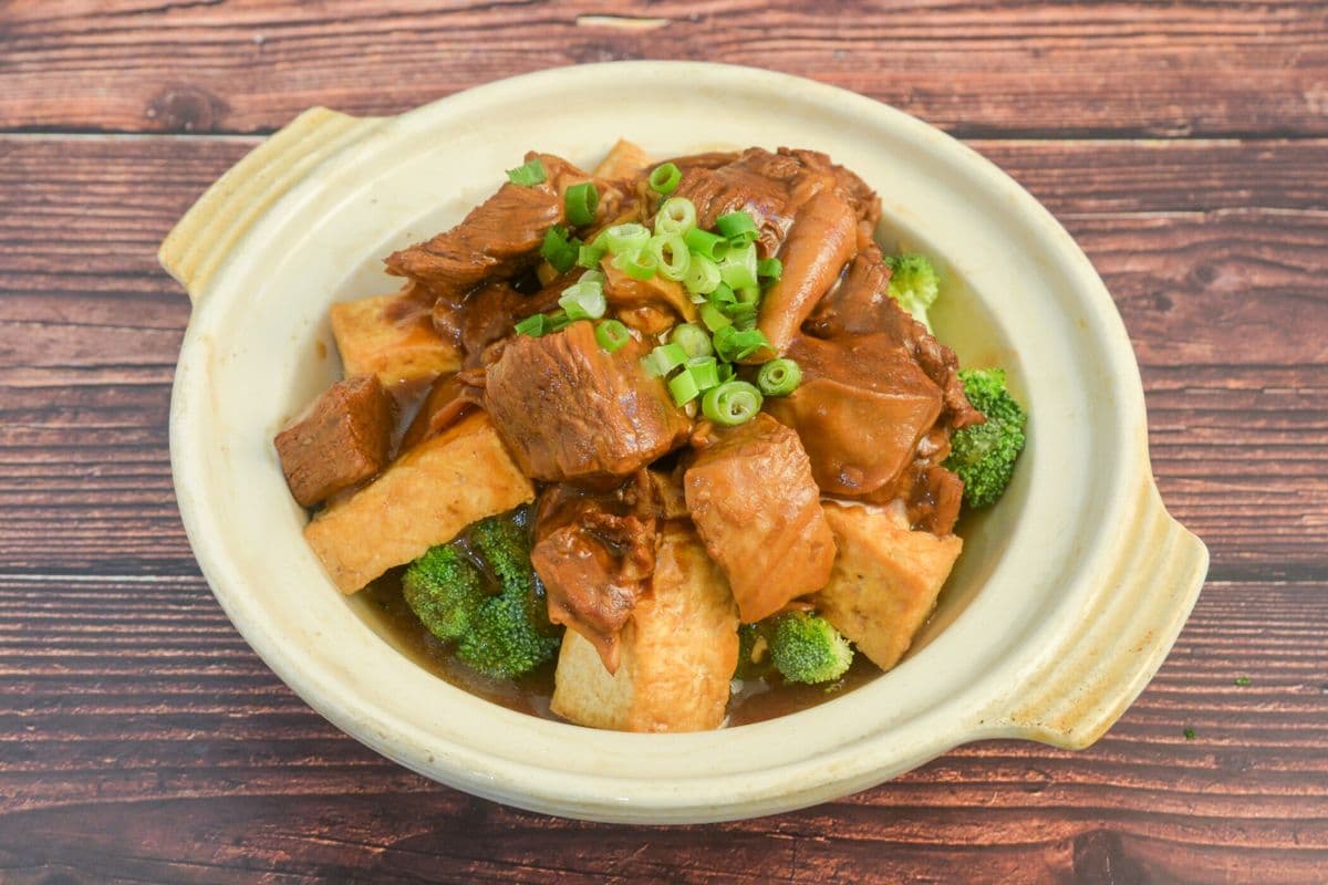 156. Beef Stew with Tofu Hot Pot