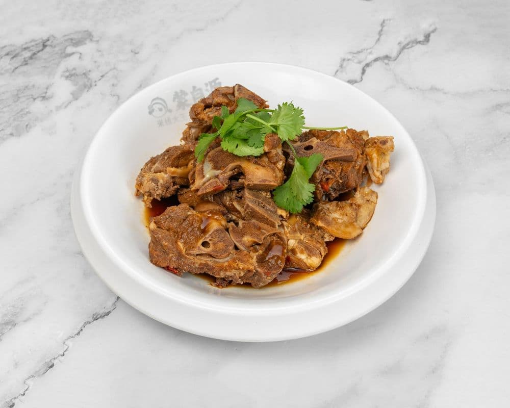 Braised Pork Ribs / 酱大骨(推荐）