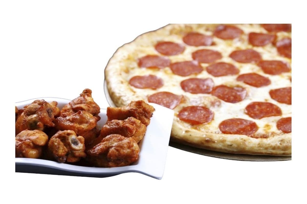 One Large 14" Classic Pizza With Wings (10 Pcs)