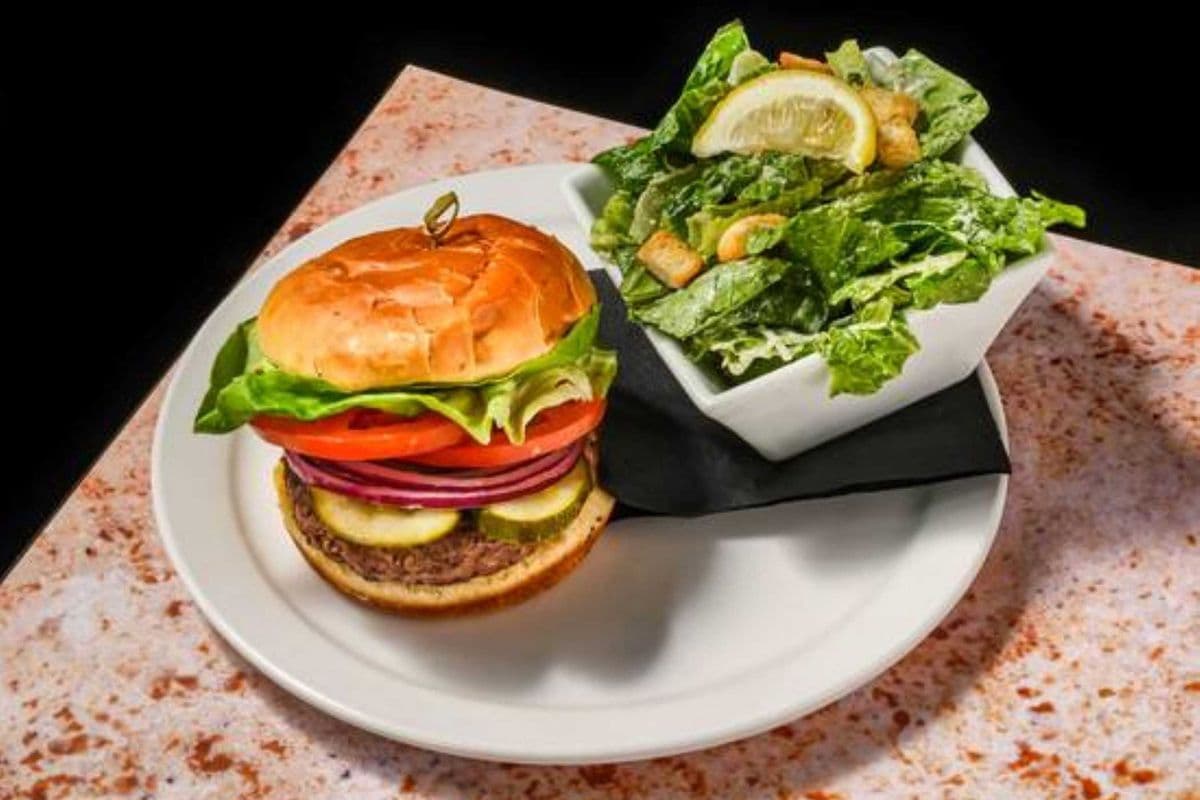 37 Grille Burger (6oz)