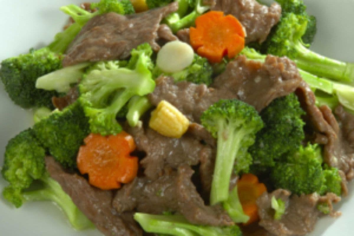 Beef or Chicken with Broccoli
