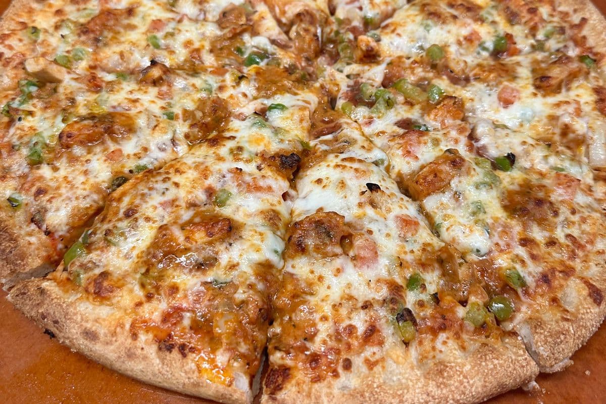 Butter Paneer pizza