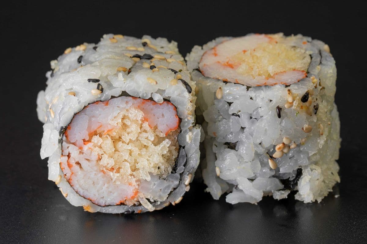 139. Spicy Crab Meat Roll (6 pcs)