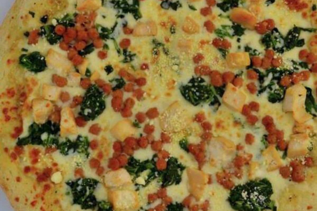 Mega Chicken Caesar Pizza